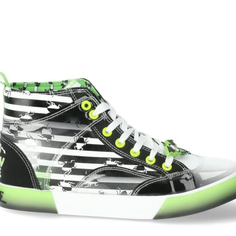 Beetle juice women’s High-Top Sneakers - Black and Green